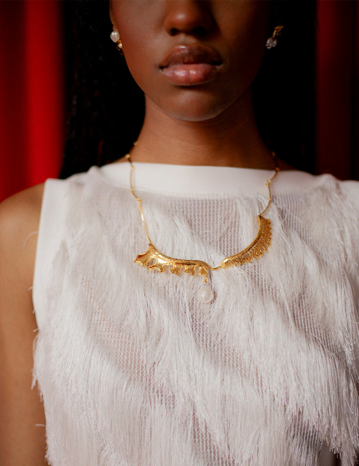 Collar Ojos Cerrados